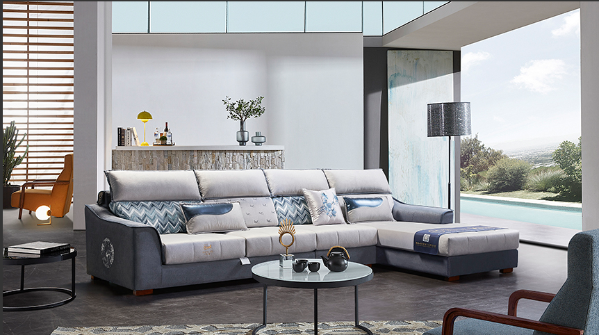 家里买布艺沙发好还是皮质沙发好？